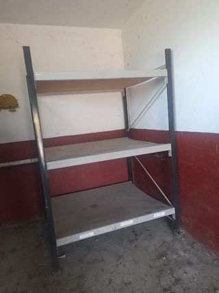 Estantería Metálica y Madera