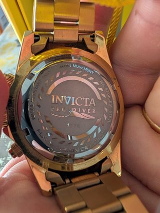Reloj Invicta Pro Diver Cronógrafo Dorado
