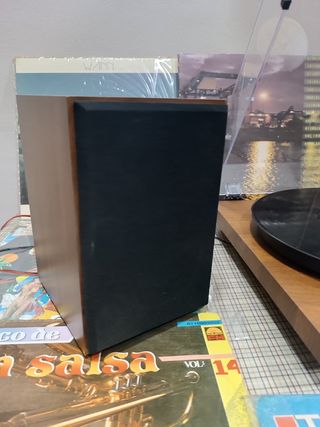 Tocadiscos y altavoces 1 By One 