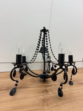 Lámpara de araña negra de metal