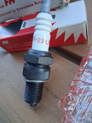 Bujías FH F-23-LP Nuevas (6 Unidades)