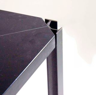 Mesa T210 Osvaldo Borsani Tecno Italia años 70