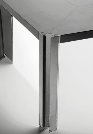 Mesa T210 Osvaldo Borsani Tecno Italia años 70