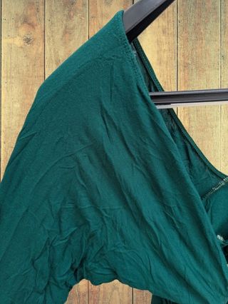 Camiseta verde con bordado - Stradivarius Talla s