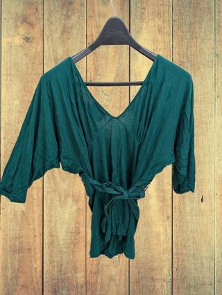Camiseta verde con bordado - Stradivarius Talla s