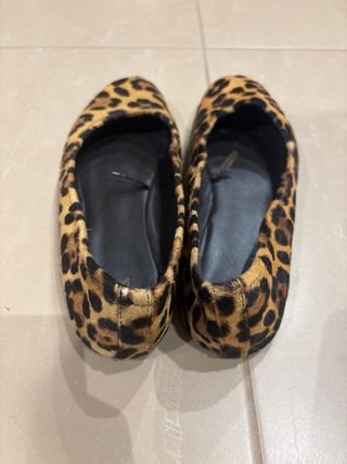 Bailarinas de piel Zara estampado leopardo
