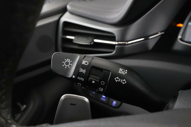 Hyundai IONIQ 1.6 Plug-in Hybrid Tecno