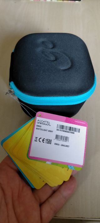 Smartwatch Alcatel OneTouch Go Watch bianco