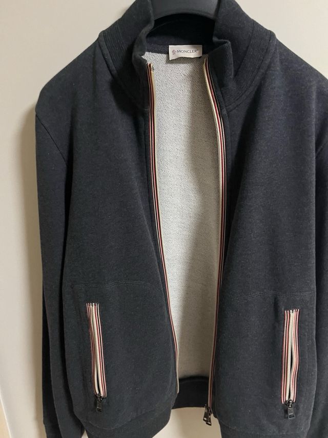 Chaqueta Moncler Gris Punto