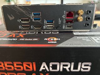 Placa Base Gigabyte B550I Aorus Pro AX AMD4