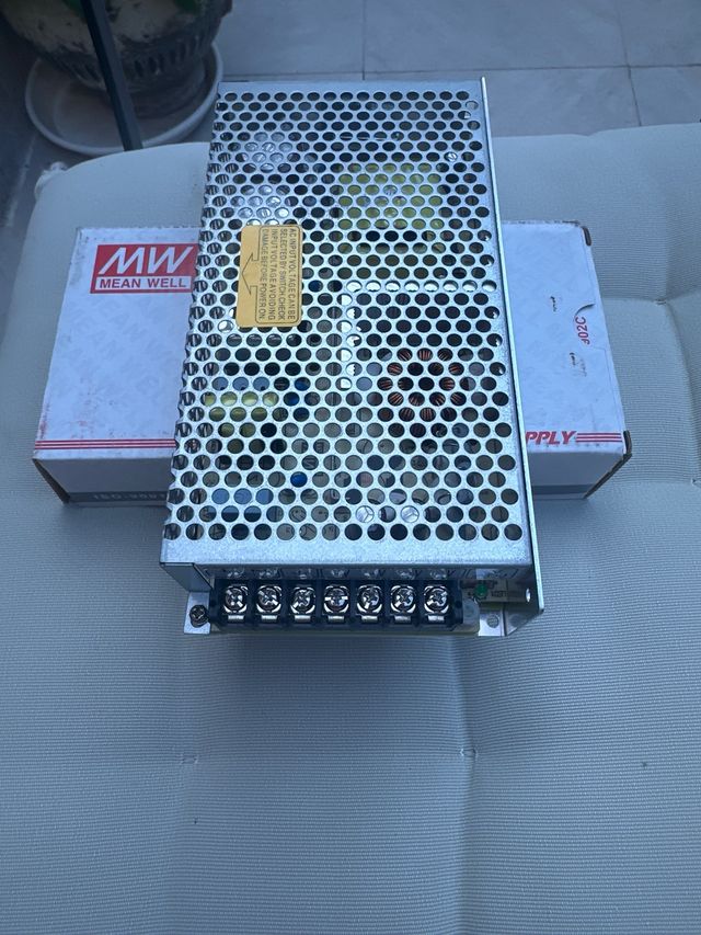 Fuente de Alimentación Mean Well RS-150-48