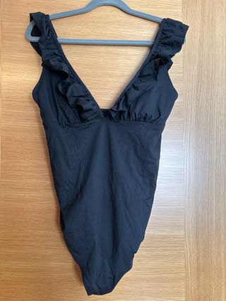 Bañador premamá negro con volantes