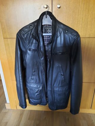 CAZADORA DE CUERO NEGRO HOMBRE 