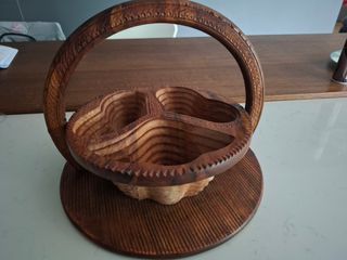 Cesto in legno artigianale