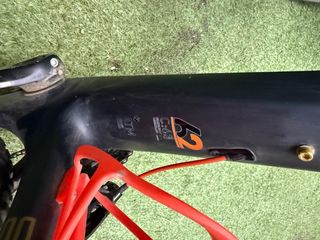 Bicicleta de Montaña Cube Carbono Revisada