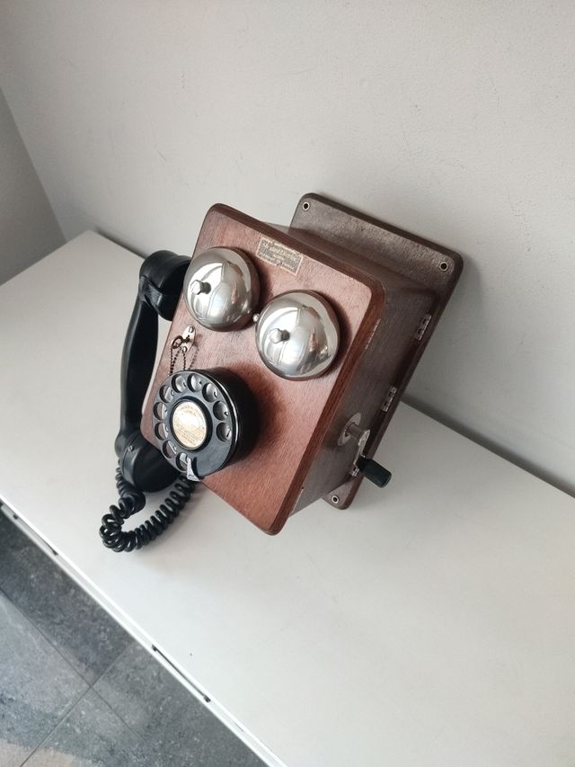 Teléfono de pared Antiguo Standard Electrica