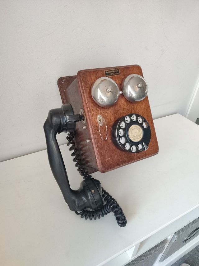 Teléfono de pared Antiguo Standard Electrica