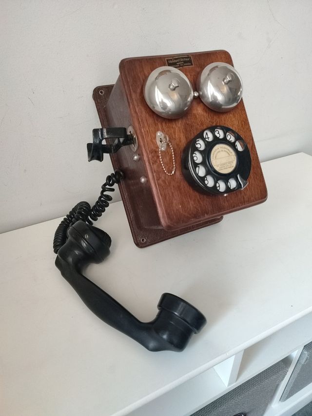 Teléfono de pared Antiguo Standard Electrica