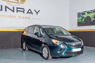 Opel Zafira Tourer 2015
