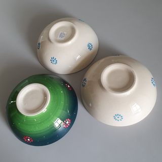 Set di 3 ciotole in ceramica decorate a mano