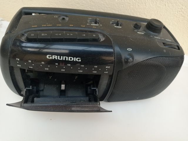 Radio Cassette Grundig RR 275