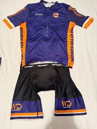 EQUIPACIÓN CULOTTE + MALLOT Continental
