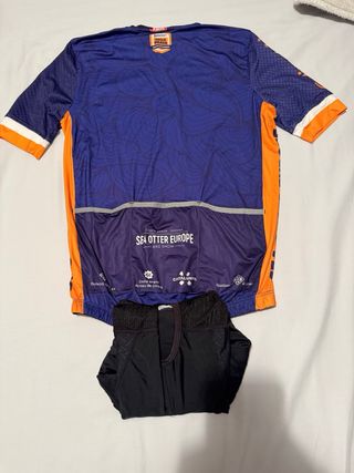 EQUIPACIÓN CULOTTE + MALLOT Continental
