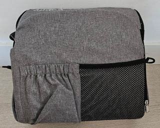 Trona de viaje Babify con almacenamiento