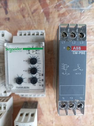 Lote 5 Relés Telemecanique Schneider ABB