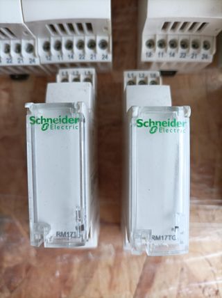 Lote 5 Relés Telemecanique Schneider ABB