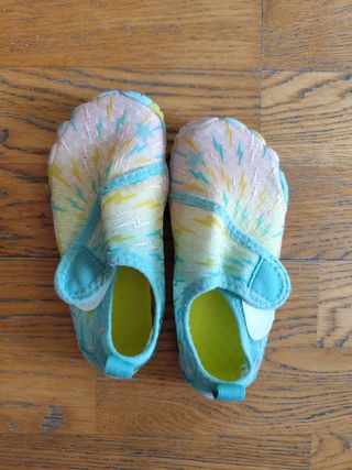 Zapatillas de agua talla 29