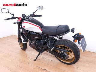 YAMAHA XSR 700 XTRIBUTE