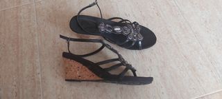 Sandalias de Mujer con Adornos Plateados