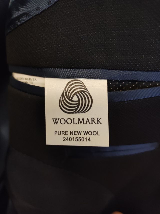 Americana de hombre azul marino de lana Woolmark.