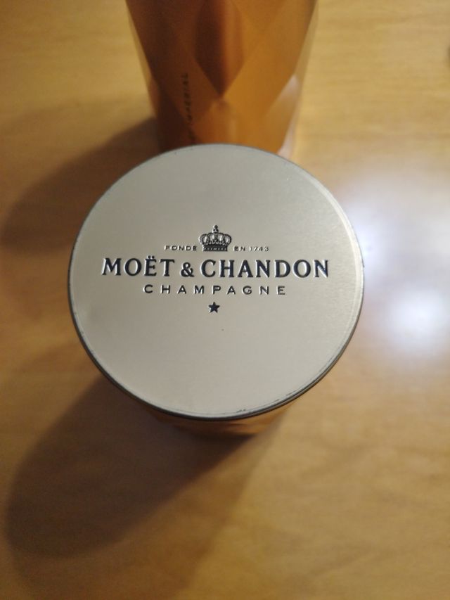 Estuche Moët & Chandon Imperial Dorado