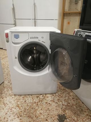 Lavadora secadora ariston de 10/7kg