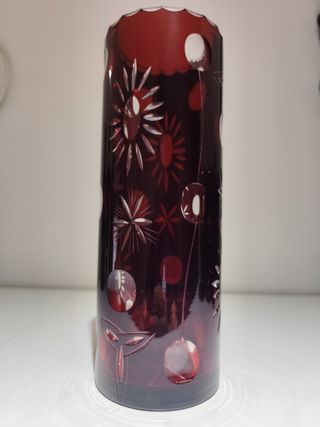 Jarrón Cristal Bohemia Rojo Tallado
