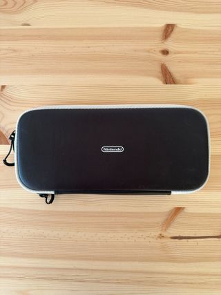 Custodia protettiva nera OLED per Nintendo Switch