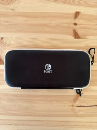 Custodia protettiva nera OLED per Nintendo Switch