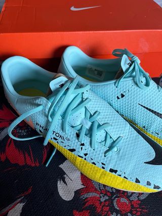 Botas de fútbol Nike Phantom