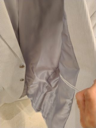 Americana H&M Blanca a rayas talla 50 como nueva.
