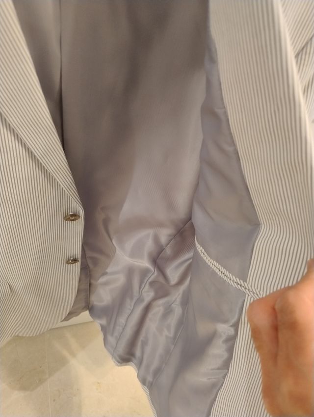 Americana H&M Blanca a rayas talla 50 como nueva.