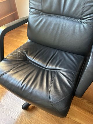 Sillón de despacho piel negro