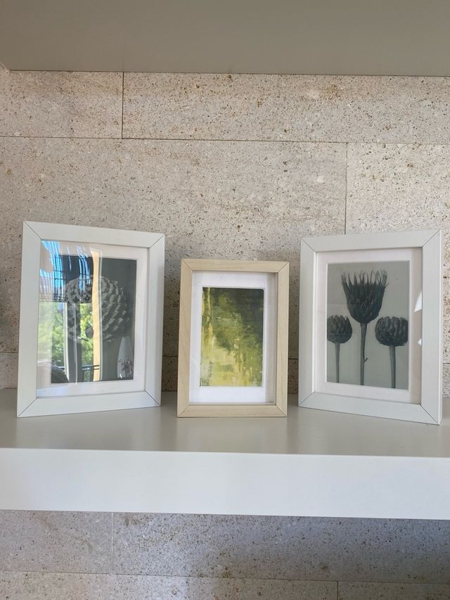 set 5 Marcos de madera blancos, madera y morados 