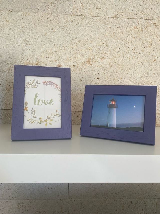 set 5 Marcos de madera blancos, madera y morados 