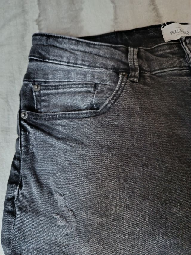 Vaqueros negros desgastados talla 42