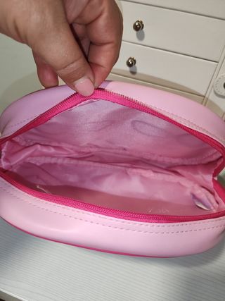 Neceser infantil con llamas, como nuevo