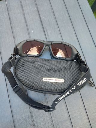 Gafas tácticas negras y marrones