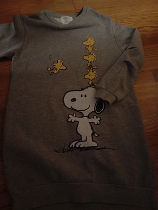 Sudadera larga Snoopy gris y amarilla