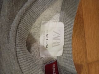 Sudadera larga Snoopy gris y amarilla